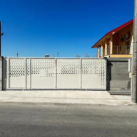 Relax By The Sea קוסטינסטי