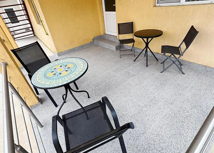 Relax By The Sea 宾馆 科斯蒂内什蒂